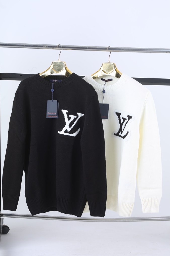 LV Beyaz Kazak - Görsel 3