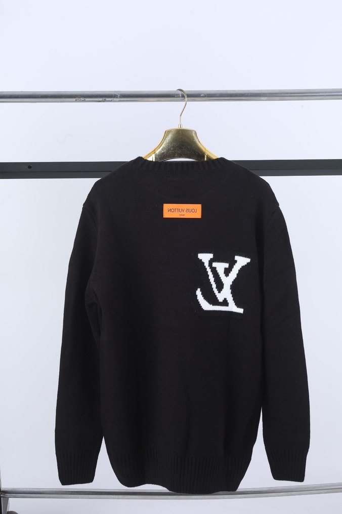 LV Siyah Kazak - Görsel 3