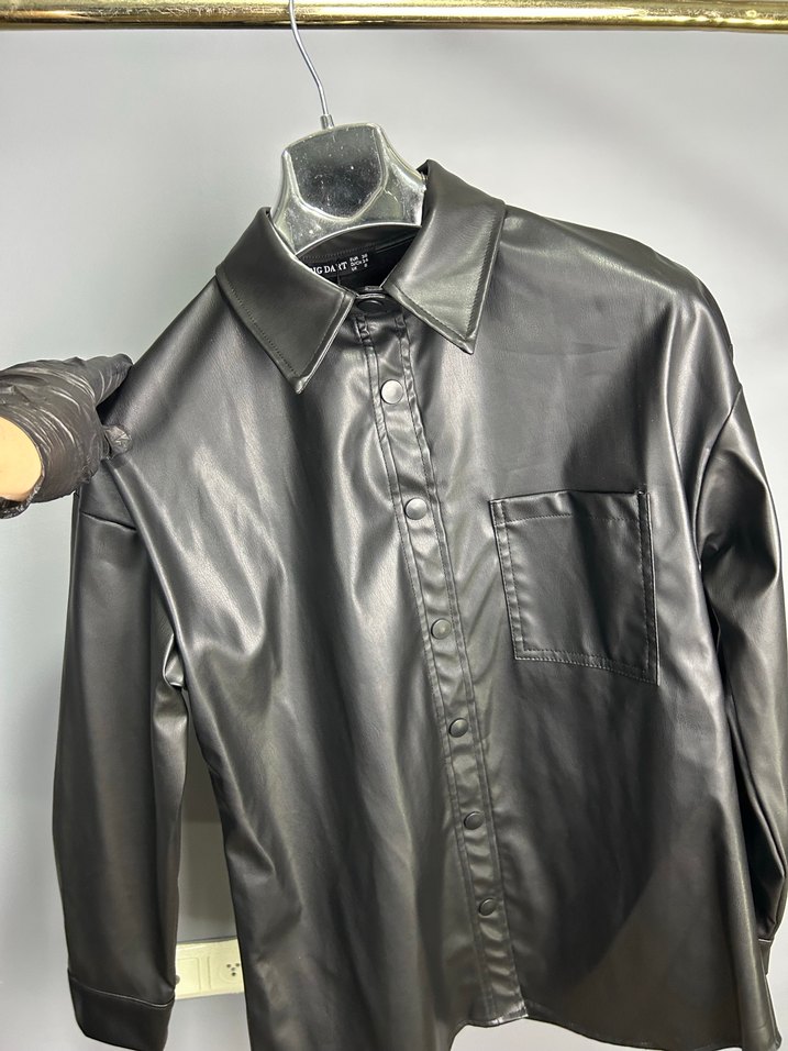 Düğmeli Siyah Midi Deri Kadın Ceket - Görsel 4