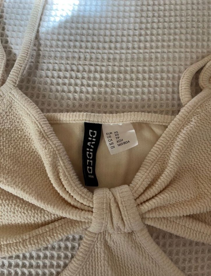 Bej V Yaka Örme Kadın Crop Top - Görsel 2