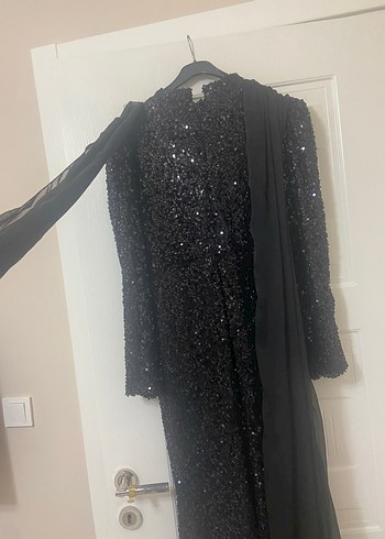 Uzun Kollu Siyah Drapeli Abiye Elbise - Görsel 4