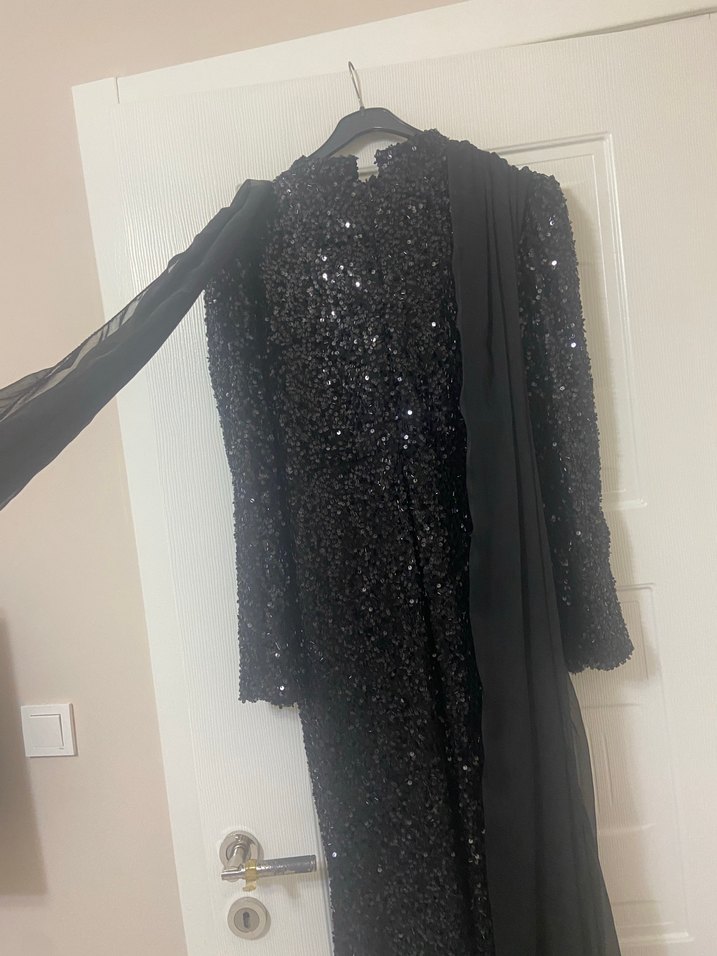 Uzun Kollu Siyah Drapeli Abiye Elbise - Görsel 4