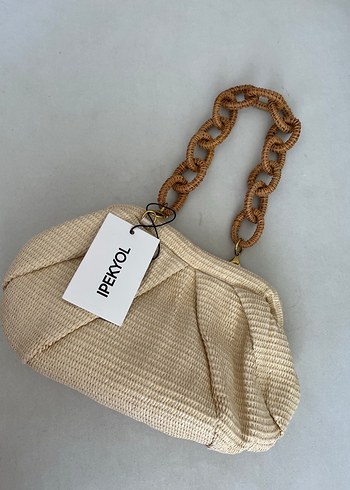 Bej Zincir Detaylı Örgü Kadın Portföy Çanta