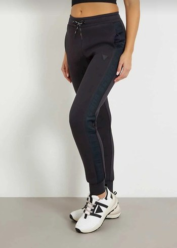 Guess eşofman takımı - Görsel 5