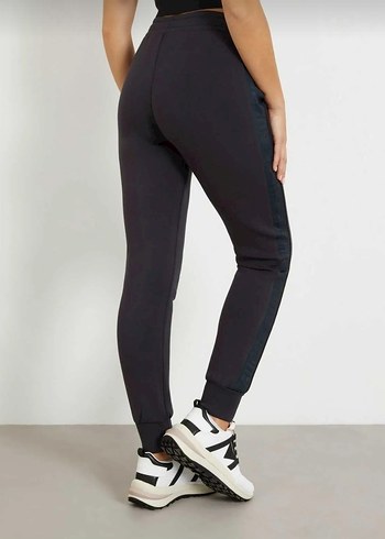 Guess eşofman takımı - Görsel 6