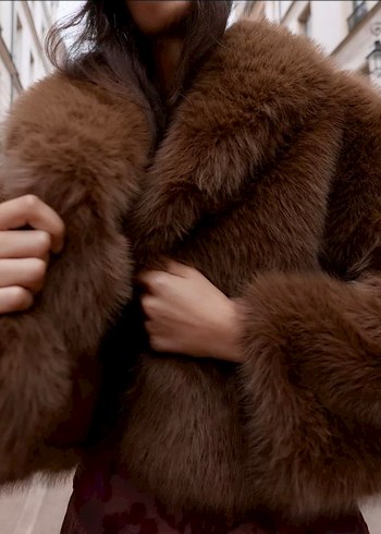 Zara viral suni kürk kaban - Görsel 8