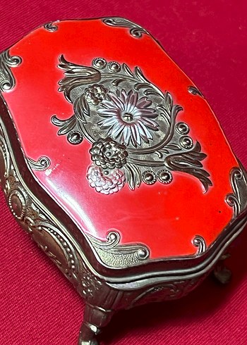 Kırmızı Parlak Dekoratif Biblo - Görsel 2