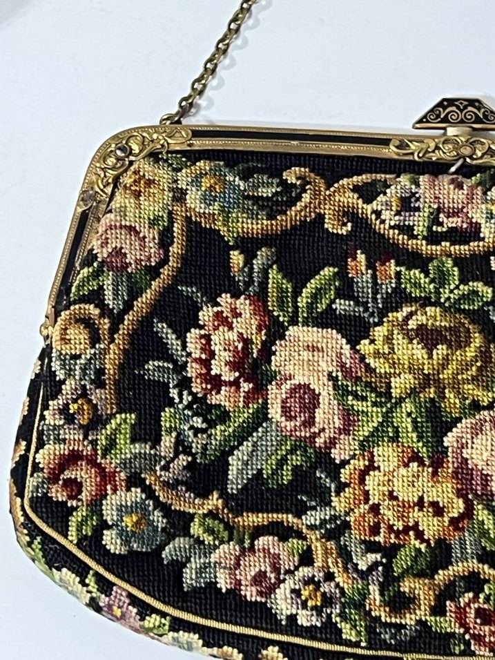 19201935 (Art Deco geçiş dönemi)

Avusturya özellikle Viyana - Görsel 3