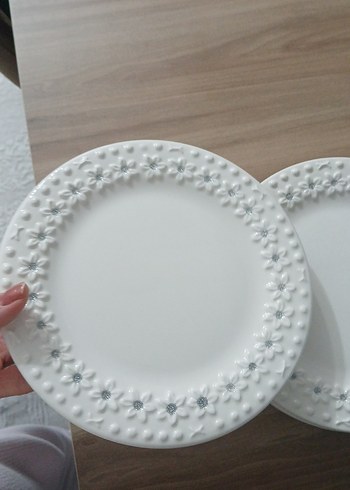 Gri Detaylı Beyaz Saklama Kabı - Görsel 5