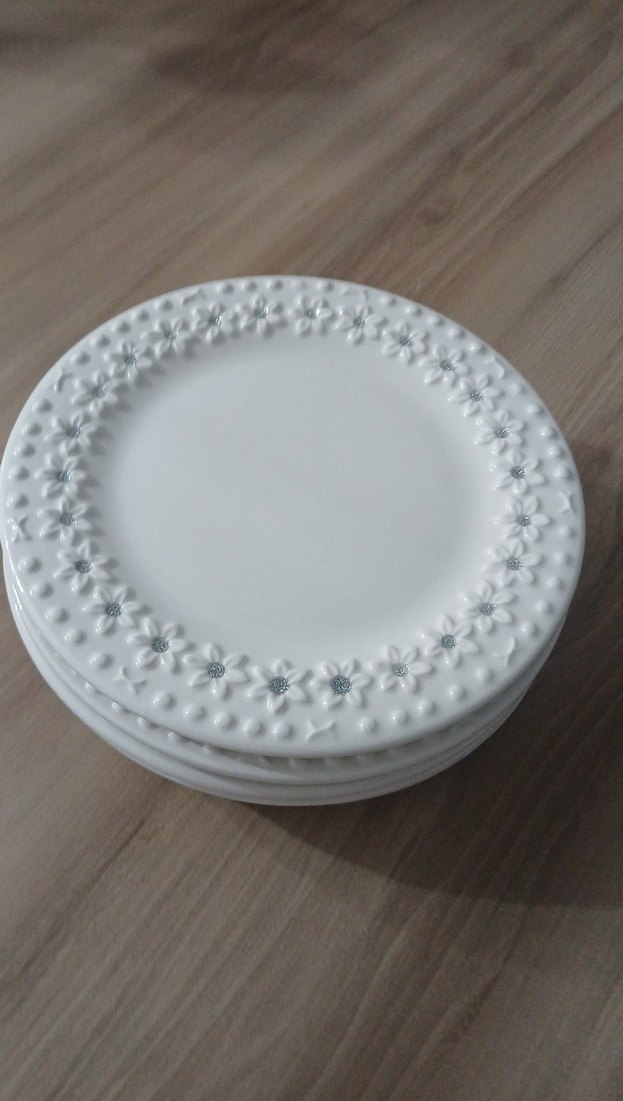 Gri Detaylı Beyaz Saklama Kabı - Görsel 3