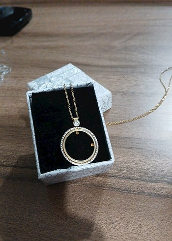 Altın Zincir Detaylı Mini Kadın Kolye - Görsel 2