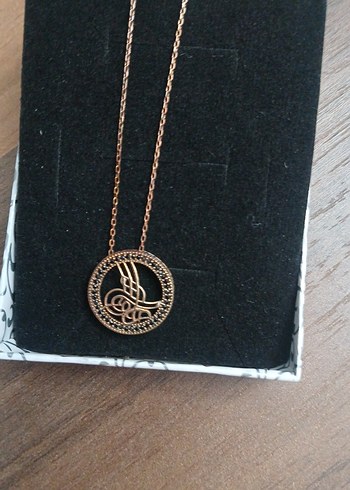 Uzun Zincirli Altın Renkli Kadın Kolye - Görsel 7