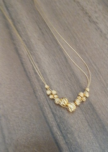 Uzun Boncuklu Altın Kadın Kolye - Görsel 3