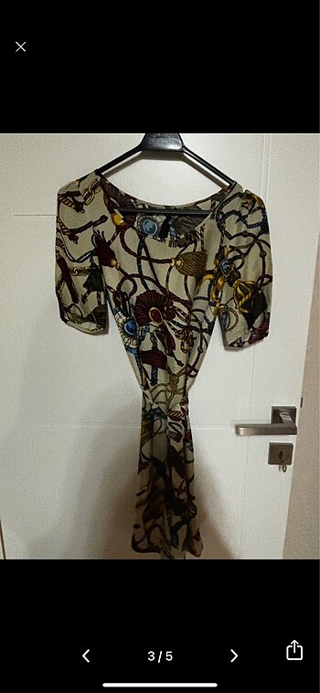 s Beden Moschino elbise