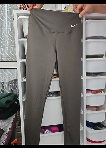 Kadın Gri Baskılı Deri Kemerli Tayt - Görsel 2