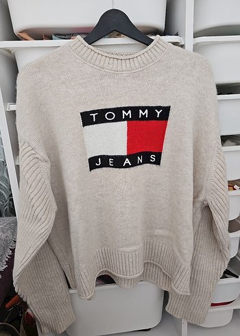 Tommy Jeans Logolu Beyaz Triko - Görsel 4