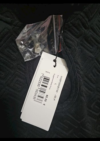 Guess orjinal etiketli bluz - Görsel 4