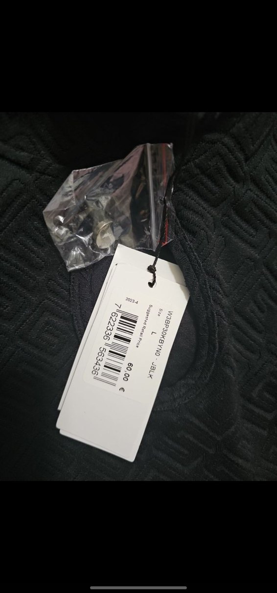 Guess orjinal etiketli bluz - Görsel 4