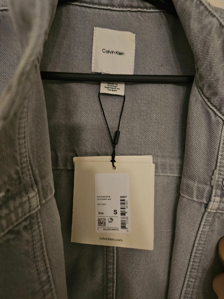 Gri Kolsuz Denim Ceket Calvın Klein - Görsel 2