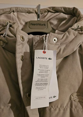 Lacoste Bej Rahat Kesim Puff Mont - Görsel 6