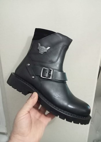 Ayakkabı dünyası 44