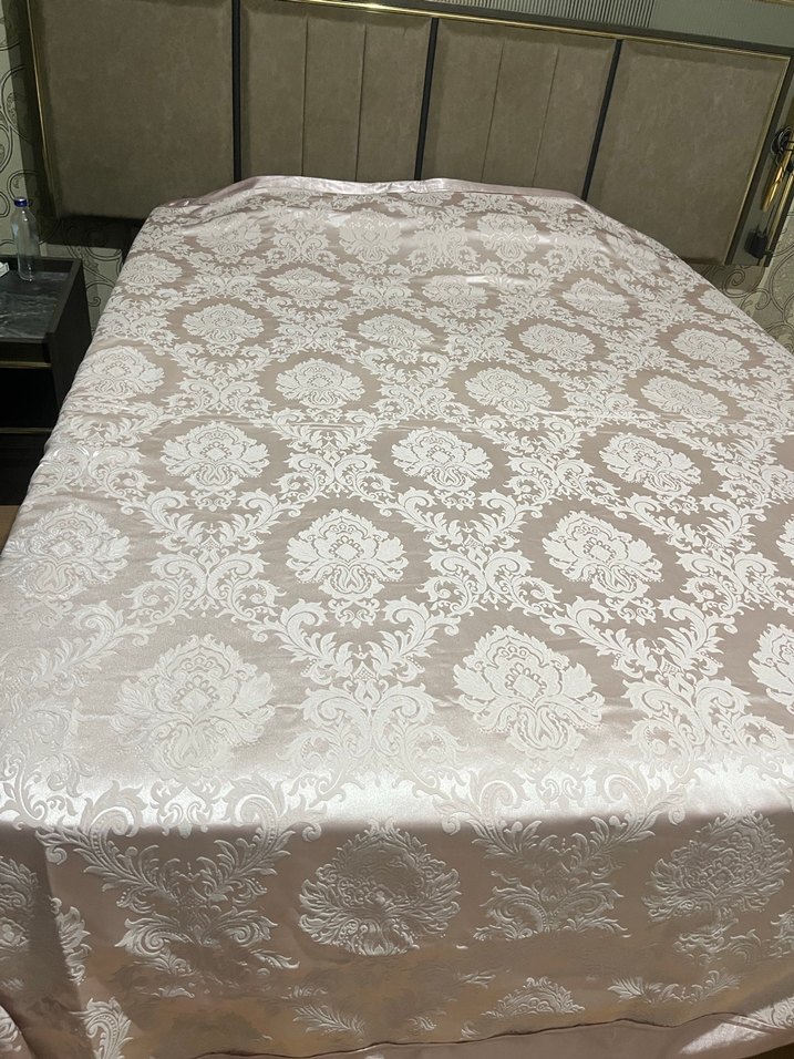 Parlak Beyaz Desenli Yatak Örtüsü - Görsel 5