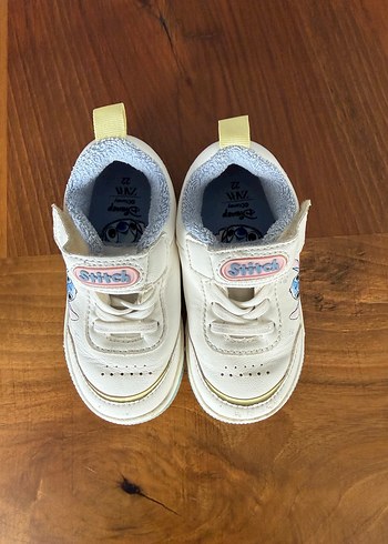 Kız Çocuk Beyaz Nakışlı Cırtlı Spor Ayakkabı - Görsel 2