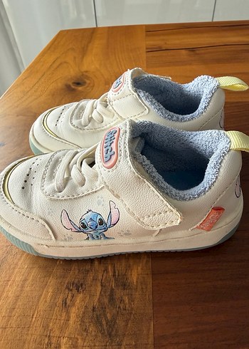 Kız Çocuk Beyaz Nakışlı Cırtlı Spor Ayakkabı - Görsel 3