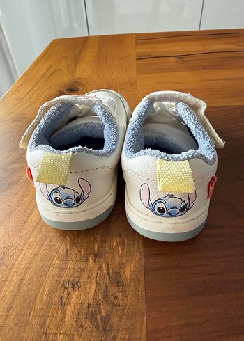 Kız Çocuk Beyaz Nakışlı Cırtlı Spor Ayakkabı - Görsel 4