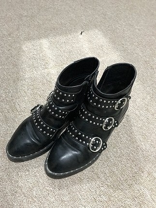 Pull and Bear PULL&BEAR; kısa siyah bot