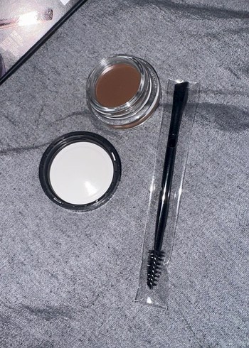 Maybelline Tattoo Brow Kalıcı Kaş Maskarası 03 Medium Brown - Görsel 3