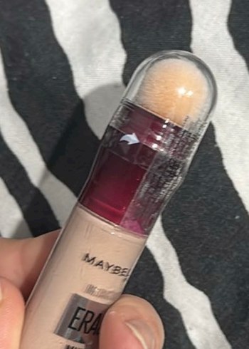 Maybelline Eraser Çok Amaçlı Kapatıcı 03 - Görsel 3