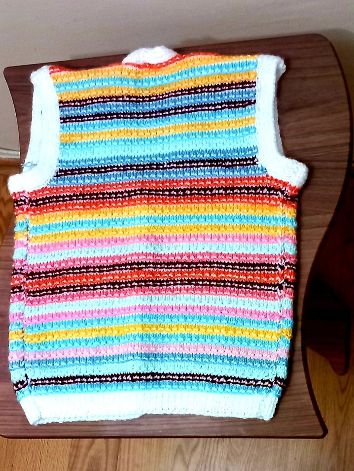 Kızlar için Çok Renkli Örgü Yelek - Görsel 4