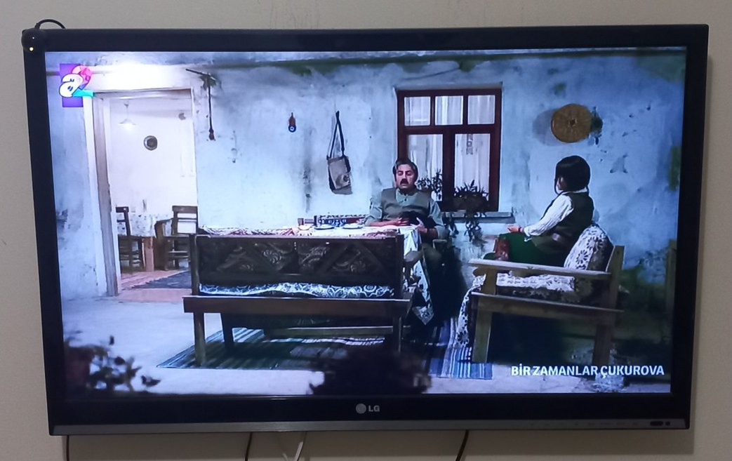 Siyah LG 32LS5600  LED TV - Görsel 4