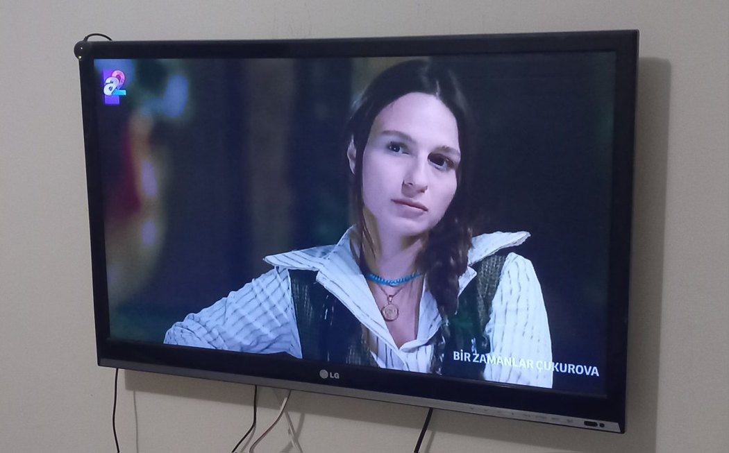 Siyah LG 32LS5600  LED TV - Görsel 5