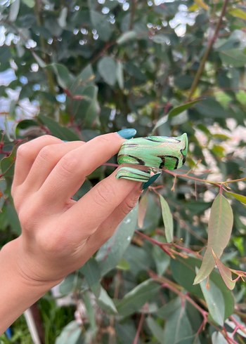 vintage yeşil desenli yüzük - Görsel 2