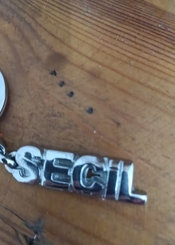 Bej Zincir Detaylı Kadın Anahtarlık - Görsel 3