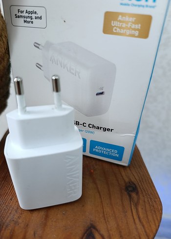 Beyaz Telefon Şarj Adaptörü - Görsel 5