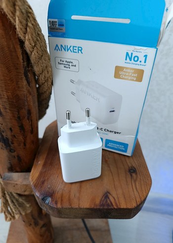 Beyaz Telefon Şarj Adaptörü - Görsel 2