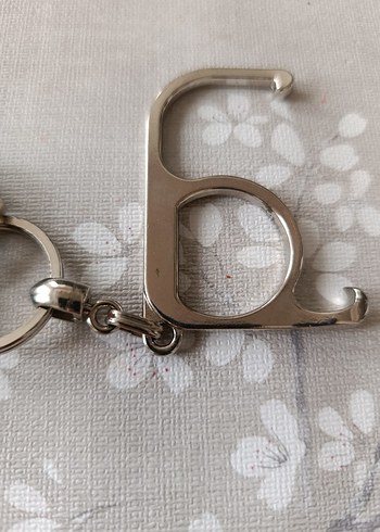 Gri Zincir Detaylı Kadın Anahtarlık - Görsel 2