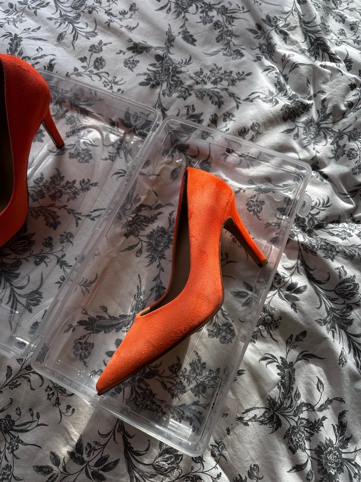 Turuncu adl Stiletto - Görsel 3