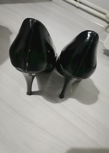 Siyah Rugan Stiletto Topuklu Kadın Ayakkabı - Görsel 3