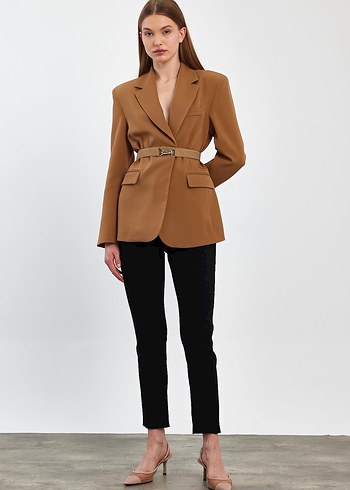 Kemer Detaylı Bej Midi Kadın Blazer - Görsel 2