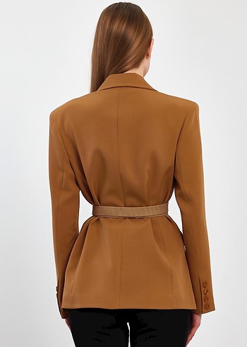 Kemer Detaylı Bej Midi Kadın Blazer - Görsel 4