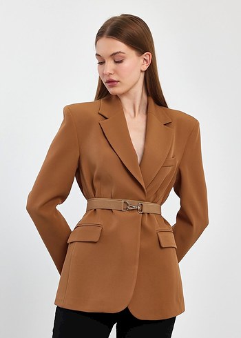 Kemer Detaylı Bej Midi Kadın Blazer - Görsel 3