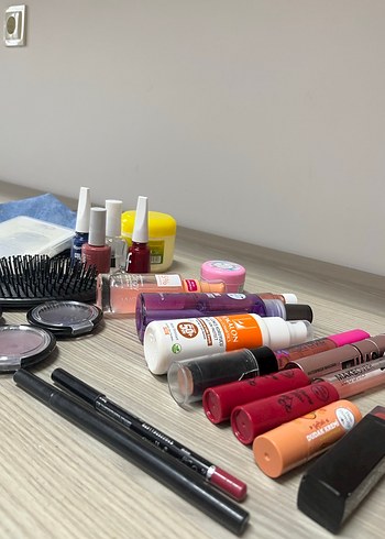 Çok Renkli Makyaj ve Bakım Seti - Görsel 8