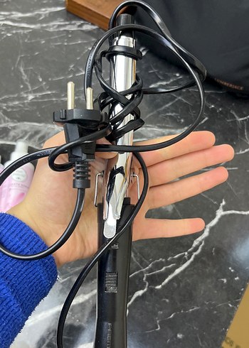 Siyah Saç Şekillendirici Maşa - Görsel 3