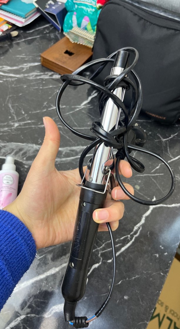 Siyah Saç Şekillendirici Maşa - Görsel 2