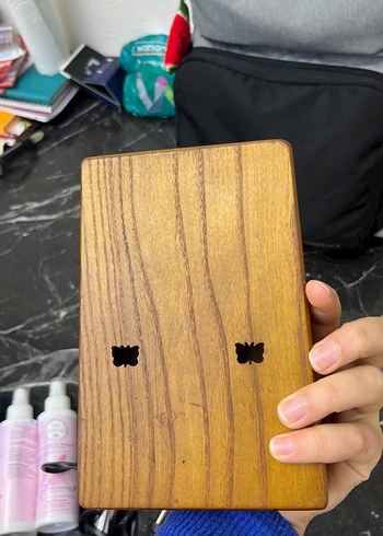 Kelebek Desenli Kahverengi Kalimba - Görsel 3