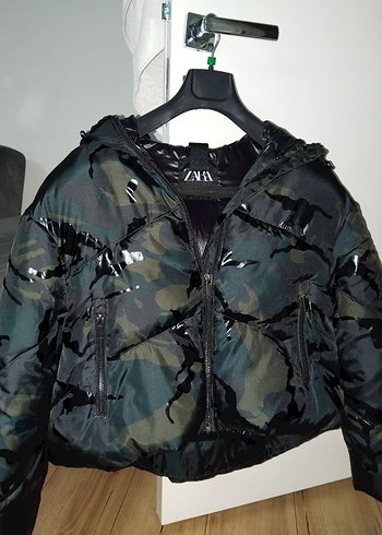 ZARA KAMUFLAJ SU GEÇİRMEZ KADIN MONT - Görsel 2